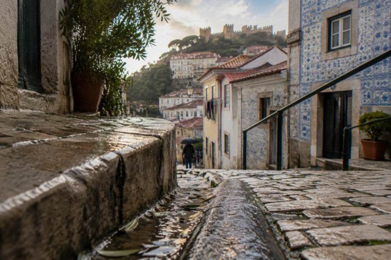 Get to know the authenticity of Lisbon and the castle